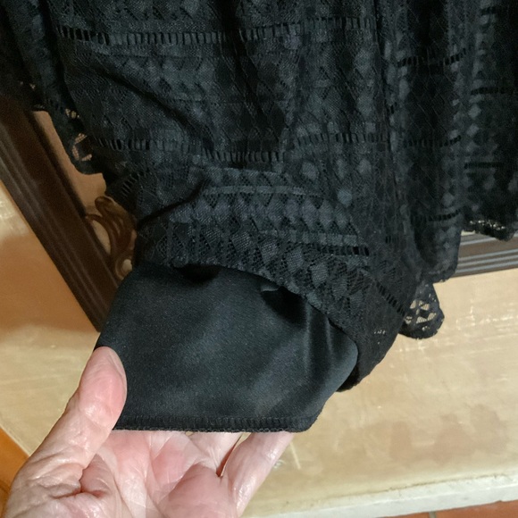 Lioness Black Lace Romper/ Bikini cover up L EUC - Picture 5 of 10